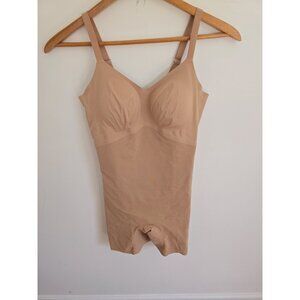 Honeylove 1X Mid Thigh Bodysuit Runway Sand Beige Sculpting Wireless Shapewear